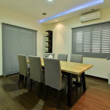 Apartment Cozy For 6 *