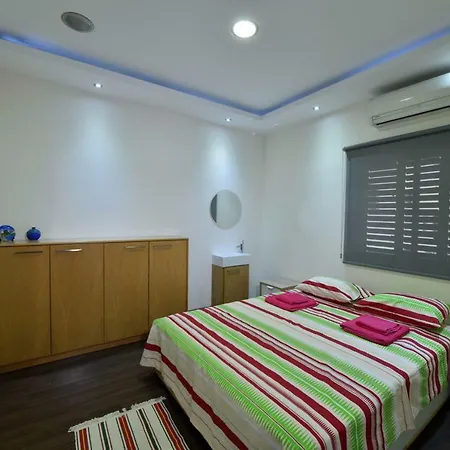 Apartment Cozy For 6 *
