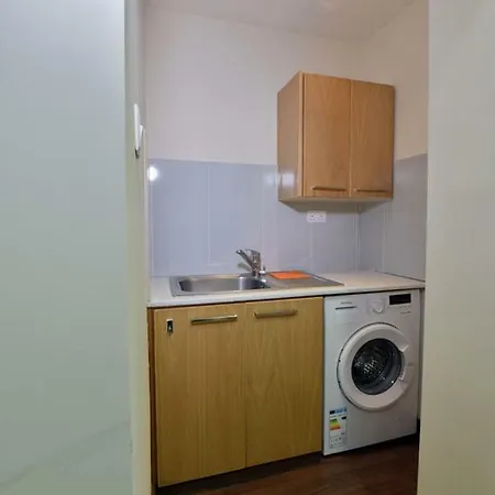 Cozy For 6 Apartment *